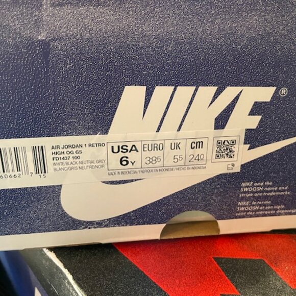 Air Jordan 1 Retro High OG Youth 6 Euro 38.5 UK 5.5 NEW PERFECT GIFT $140 Deal! - Picture 8 of 14